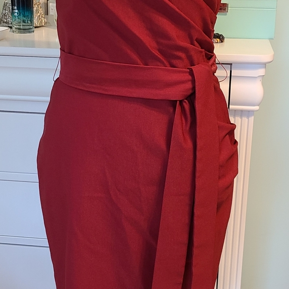 NWT! Retro Bodycon Maroon Dress Size M - Picture 3 of 5